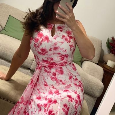 Krisofny's profile picture. Mature, all natural, baking enthusiast, hiker. P455047 No DMs please.