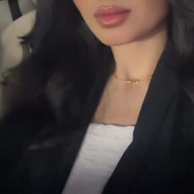 _aalmn's profile picture. you rare is attractive | Aquarius