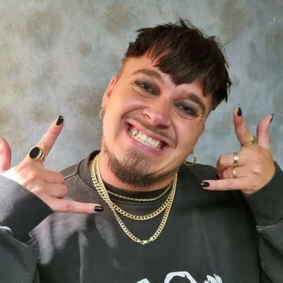 deadnotsleep1ng's profile picture. käärijä/doctor who enjoyer (derogatory) + offiziell die allergrößte fotze der stadt