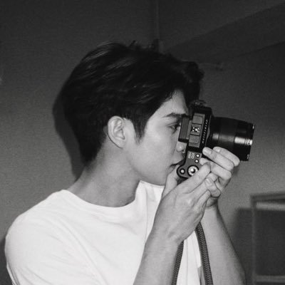 vsachirawit's profile picture. mirror’s favorite subject