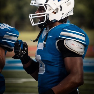 Tyreeceedwards's profile picture. |SLHS 27’|3.5 gpa|OLB| 1st team all Gridiron|5’11,200lbs|300 bench|445 squat|#9852587609 email:tyreeceedwards08@iCloud.com. https://t.co/aU0FMqsRqP