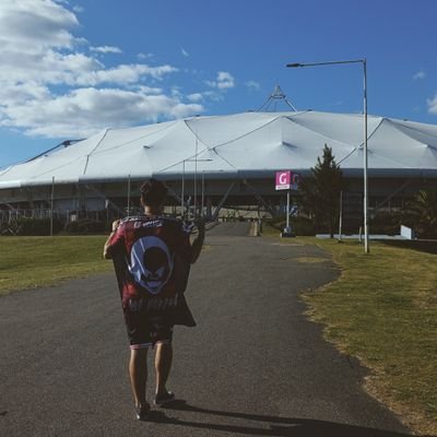 thiagobrv__'s profile picture. Todos sabemos los males que hay donde estamos parados por culpa de unos tarados y unos cuantos criminales...