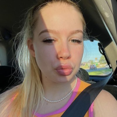 yvsijdbbb68085's profile picture. 