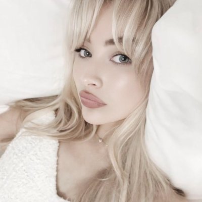 girlonwillpower's profile picture. 🦢💌 | for the girls and gracibrina | free palestine