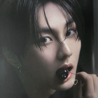 ikeulocket's profile picture. doll face angel heart