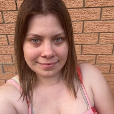 blissfull_daze's profile picture. 32✨️
Mother of 2 💙💗