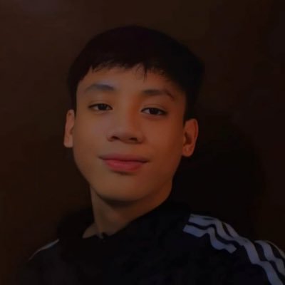 itsjuanmiguel02's profile picture. 23 |🇵🇭| 5'10 ♉️ I’m a respectful freak, I'm okay going home with just a hug, you don't need to show your body to be loved by me.