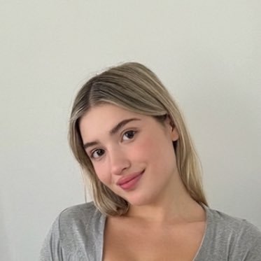 alexxtsts's profile picture. 👇 more of my banana