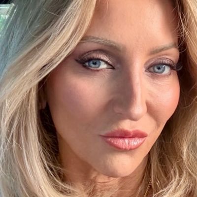 RoeCoreil's profile picture. I am a patriotic, Coastie Mom, living a fab life as a Dallas,Tx blonde who loves to chat about wellness, beauty and fashion! 😊❤️💪💄💃🧘‍♀️🏥 👗
