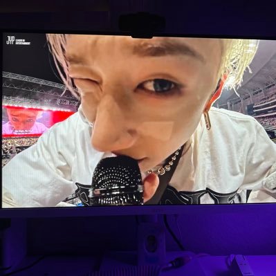 skzcharmer_'s profile picture. libra | infp-t | anime | stay ♡ 🍉🏳️‍🌈