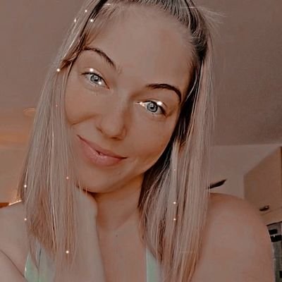 AMadeleine47284's profile picture. 