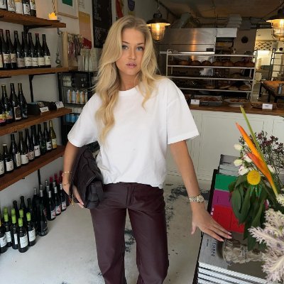 Nikonovna9527's profile picture. Failing means you had the guts to try.
Not trying means fear won  🇺🇸
