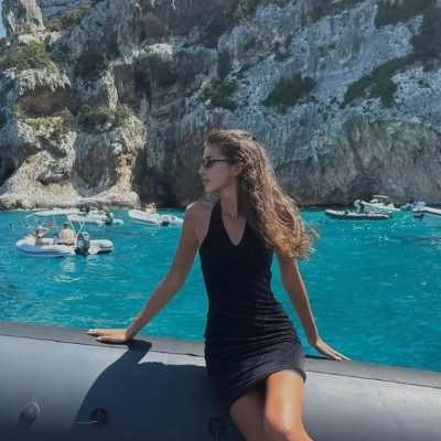 Aaliya52772766's profile picture. Determination is but a slave to memory, it changes at will according to your memory