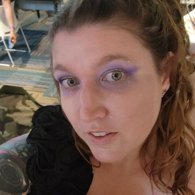 LauraAnnReviews's profile picture. Lover of screen.
Opinions are mine, mine alone. 
Cosplayer @LACosplay1994
Filmmaker @Laura_A_Bryant