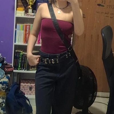 ravencIawalker's profile picture. “you are my dream” — Tangled 🌙 @loravart

📖: aristóteles e dante descobrem os segredos do universo