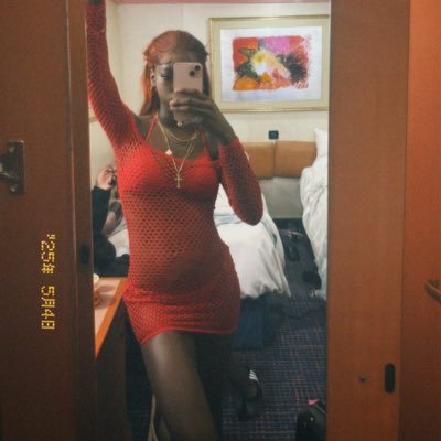 ryscenes's profile picture. 19 ho