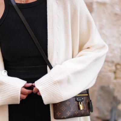 Isolde119586's profile picture. I'm a business owner and single mom raising my daughter. I enjoy the beach and the outdoors, and I avoid talking about pornography and cryptocurrency.