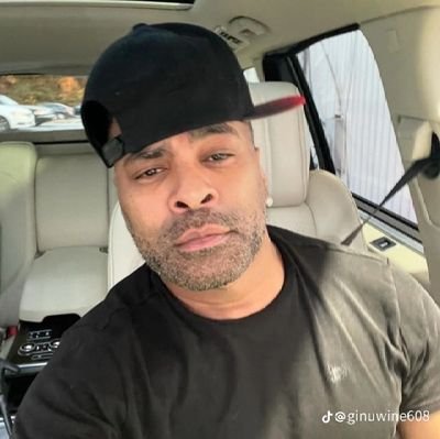GinuW28998's profile picture.