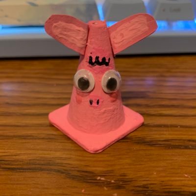 Conelover52's profile picture. 21 she/her