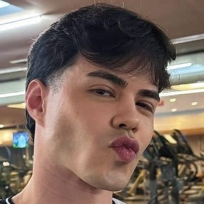 guicomentta's profile picture. reserv account @gui_comenta