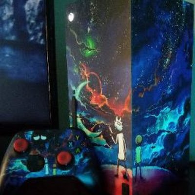 SmileyJc8713's profile picture. 