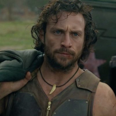 P3RS3F0N's profile picture. R ᴇ ʏ ᴅ ᴇ ʟ I ɴ ꜰ ʀ ᴀ ᴍ ᴜ ɴ ᴅ ᴏ • 𝑵𝑶 𝑫𝑨𝑻𝑶𝑺 𝑼𝑺𝑬𝑹. { Rol medio / Extenso } ↠ 𝑪𝒐𝒏𝒕𝒆𝒏𝒊𝒅𝒐⁺²¹