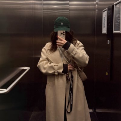 Canan0301's profile picture. sözün bittiği yer gurbet