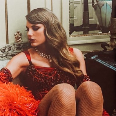 mysterioustsfan's profile picture. ✨Be my NY when Hollywood hates me✨ I flb swifties and stans! Living for Dr Taylor Alison Swift 💚💛💜❤️🩵🖤🩷🩶🤎💙🤍❤️🔥