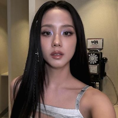 @vynnee_