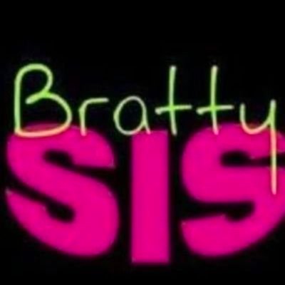 momslove9863's profile picture. 150k