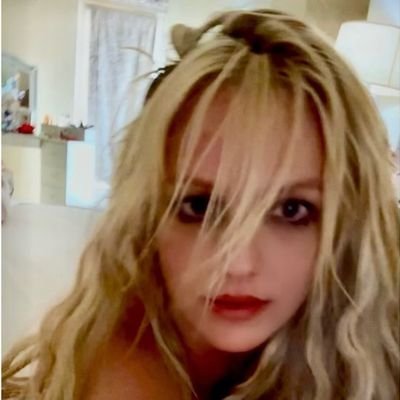 rayofslave4u's profile picture. Britney Spears, Charli xcx, Madonna, Mariah Carey, Olivia rodrigo, Beyonce, Lorde,  Ariana Grande + more ifb ❤️❤️❤️