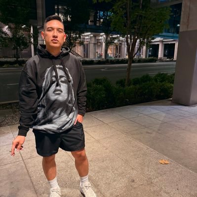 tyroneholokai's profile picture. Fashion Buyer. Performer. CEO of Sarcasm.