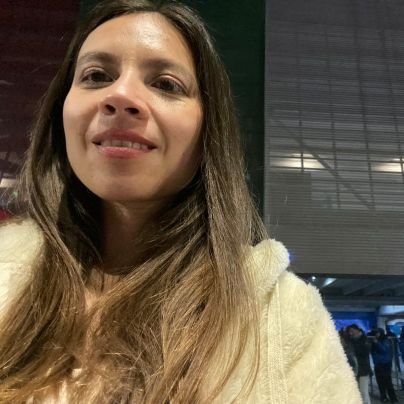 catalinaMV90's profile picture. Derecho UC,
Quinta Normalina
#NoMasDenunciasFalsas