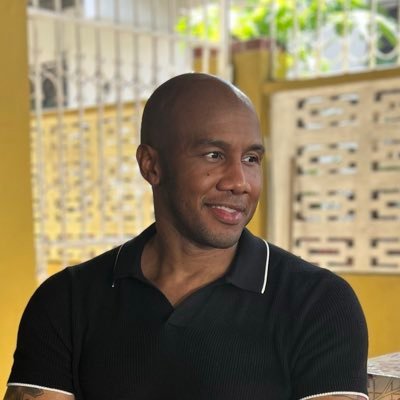 hah_vee_AIR's profile picture. Father | Founder & CEO @alerje | Founding Team @medtechcolor
