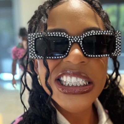 est_bianca_'s profile picture. just a fan account