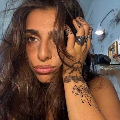 macnadiacheese's profile picture. a girl (obsessed w her dog)