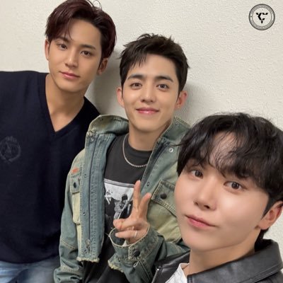 mydiamondlife_'s profile picture. New account for fangurling stuffs 🧡⚡️ OT13 to eternity 🩷🩵💎