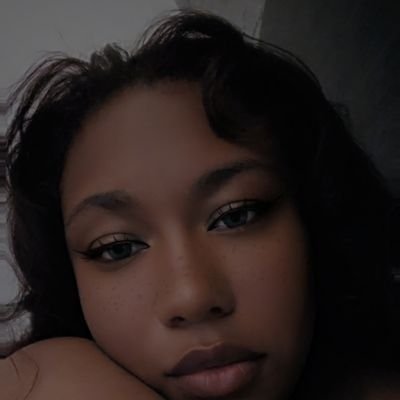 AshantitheeGem's profile picture. #GeminiGangg
#TribalFuckinChief

SC: TribalChief116
INSTA: godsgreatness2119
Thrds: Peace_of_Mind2119

Pillow Princess looking for a munch🫦🫢😋