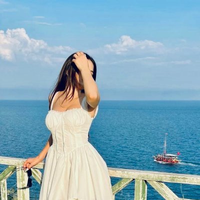 as456gu's profile picture. Passionate and bold, a woman of strength.