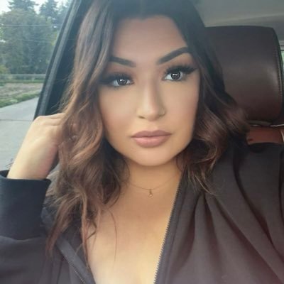 jasminnee93's profile picture. Blessed.