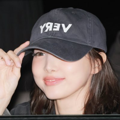 naynayyyh's profile picture. futbol y twice. SPA/ENG