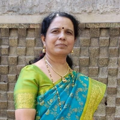 Premaleela1's profile picture. ಕಥೆ ,ಕವನ ಮತ್ತು ಉತ್ತಮ ಸಂದೇಶಗಳ ಪ್ರೇಮಿ...💞💓💕
ಬದುಕಿರುವವರೆಗೂ ವಿದ್ಯಾರ್ಥಿ!!!✌️💕