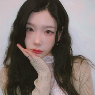 persisNayeon's profile picture. 𝖬𝖸 𝖮𝖭𝖫𝖸 𝟥𝟢𝟫% 𝖧𝖤𝖠𝖱𝖳 𝖥𝖮𝖱 @taeyeonsmtown ꔛ⭐️