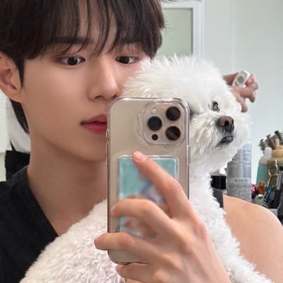 ton3ab's profile picture. #kimjunseo