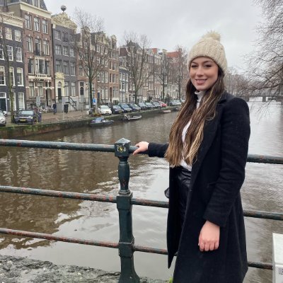 Alisa__miss's profile picture. The world is a book, and those who do not travel read only one page