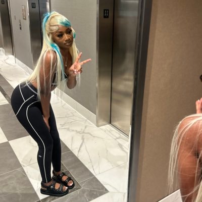 abratzlife101's profile picture. I be on some sneaky sx 💋