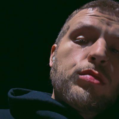 hiXrihanna's profile picture. pronoun(s): fuggin problem 💣