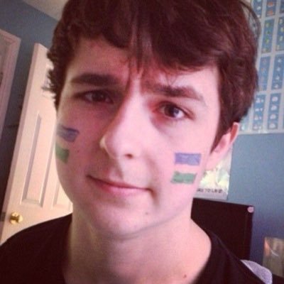 fataleseer0's profile picture. editor & other things