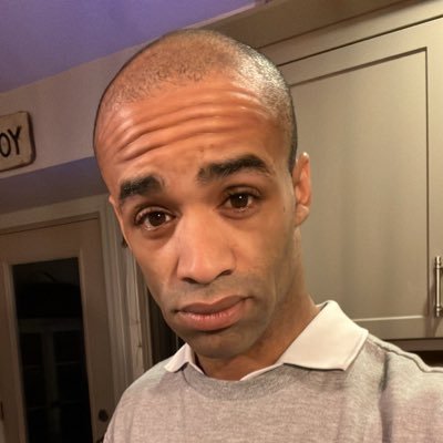 lustymcgustyq01's profile picture. there’s a teleporter under the floorboards. 💕 🪧 🎾