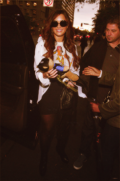 LovatoSexyxx15's profile picture. A little reminder feed